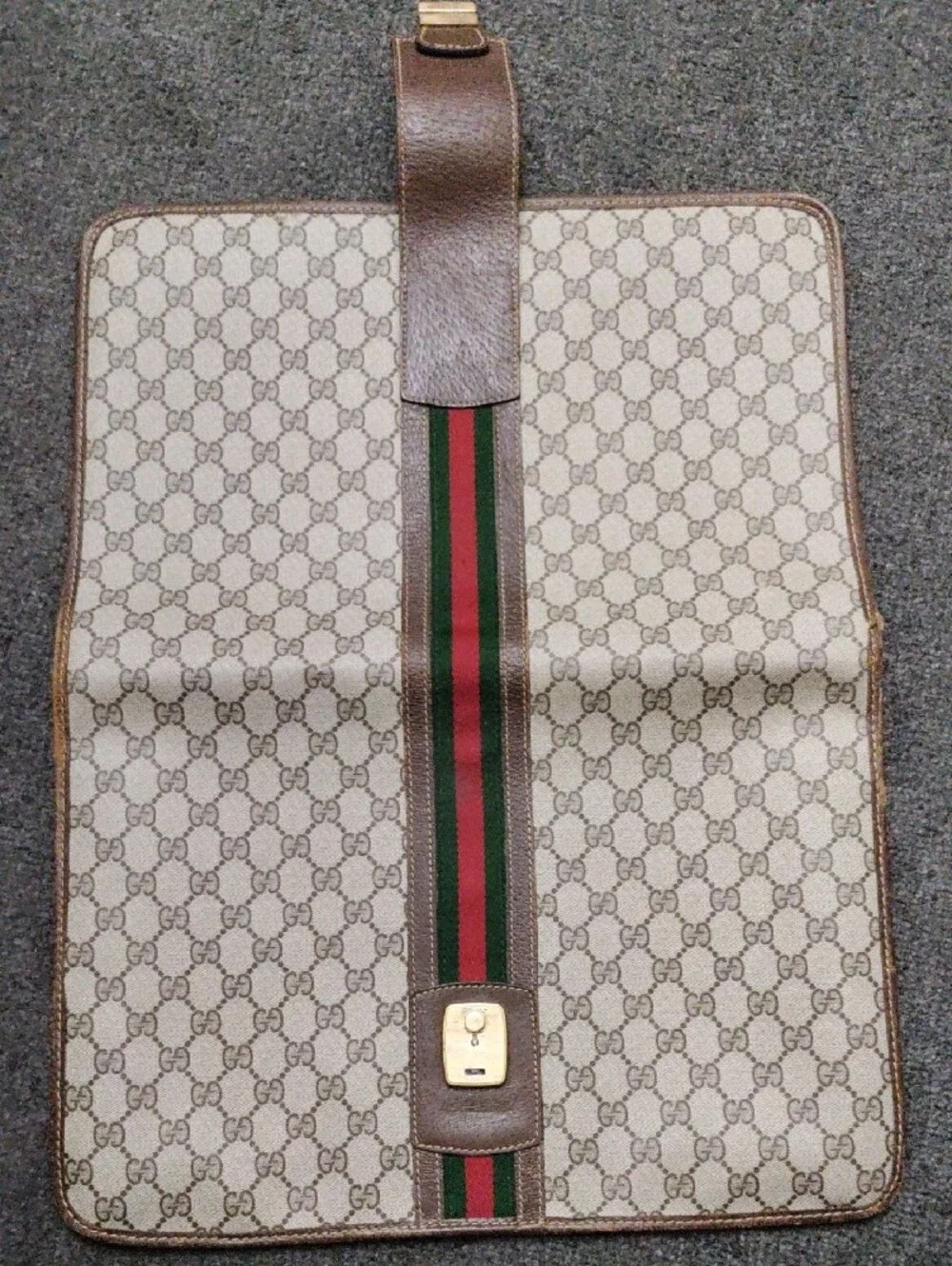 Gucci Beige GG Supreme Canvas Folio with Green and Red Web